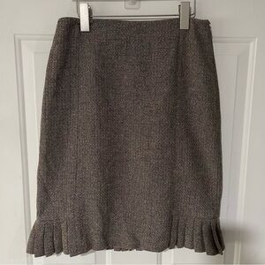 EUC Ann Taylor Tweed Pleated Wool Blend Skirt size 2